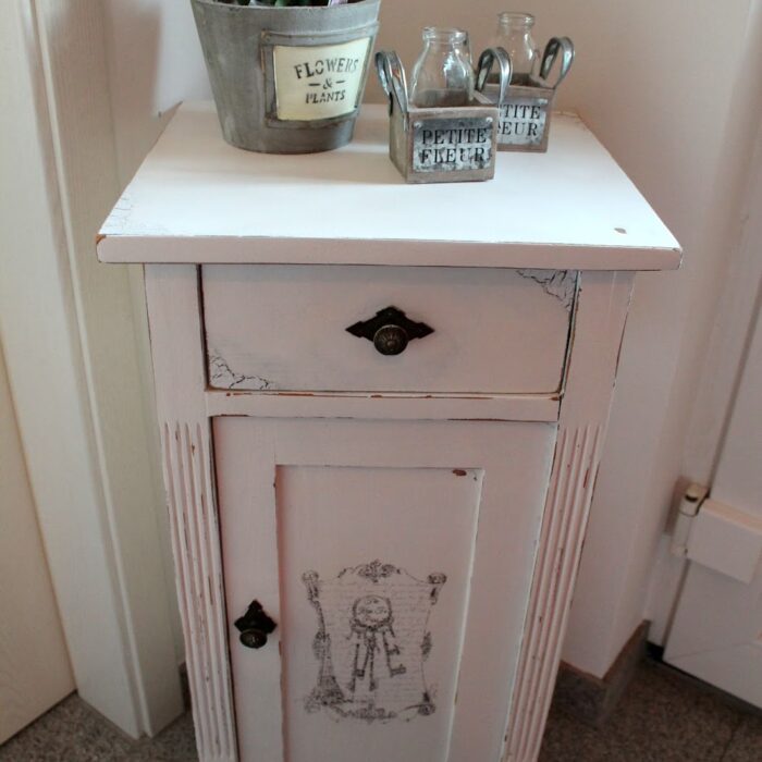 DIY Shabby Chic Schränkchen einfach selber machen