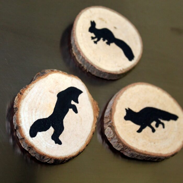 DIY Holzscheiben Magnete Fuchs und Eichhörnchen einfach selber machen
