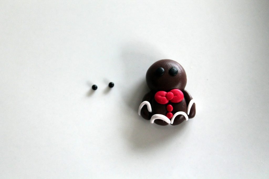 DIY, Basteln: Fimo / Polymer Clay Lebkuchenmänner und Zuckerstange in Schlüsselanhänger und Kettenanhänger - DIYCarinchen DIY, Basteln: Fimo / Polymer Clay Lebkuchenmänner und Zuckerstange in Schlüsselanhänger und Kettenanhänger - DIYCarinchen