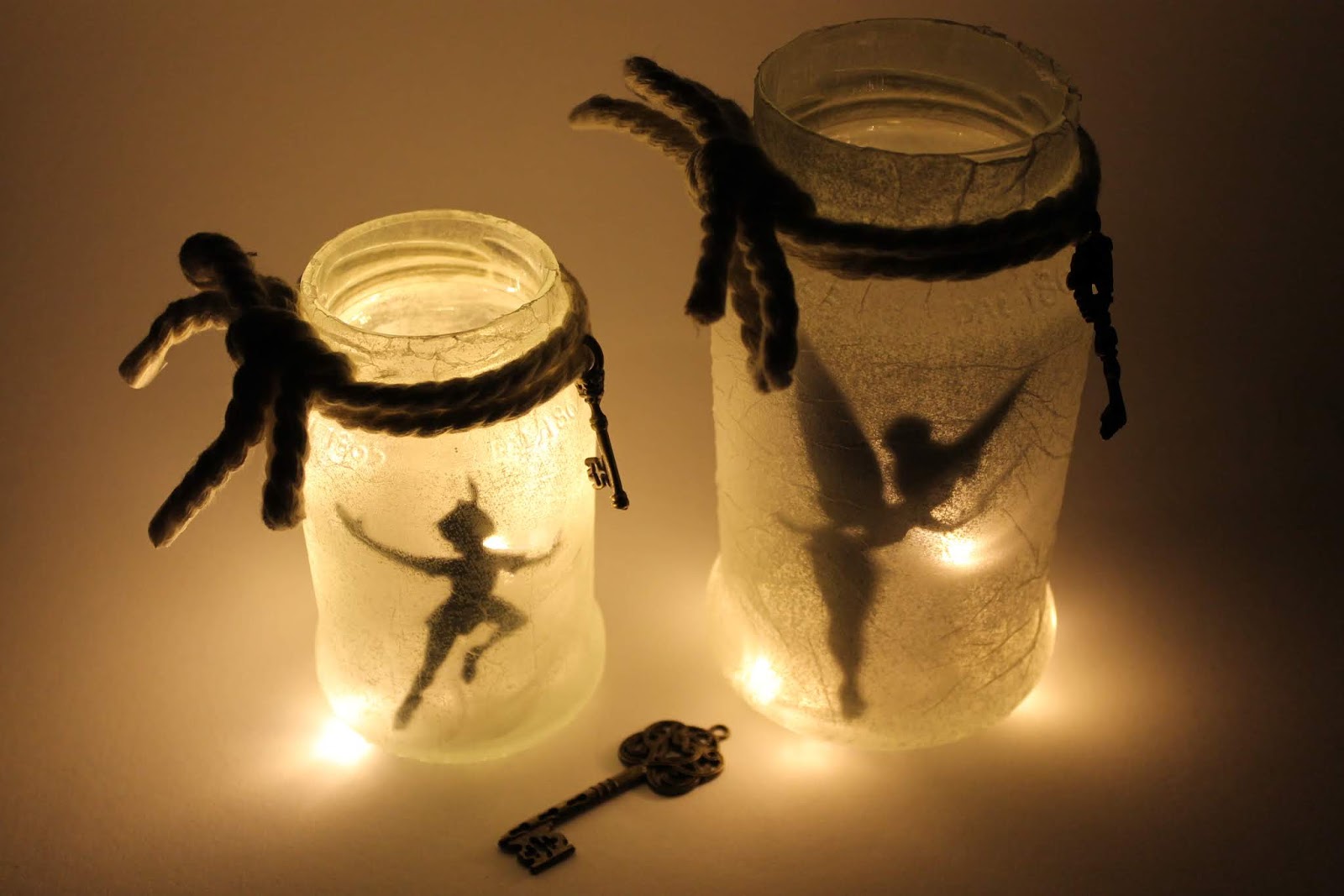 DIY Feenglas Tinkerbell / Peter Pan ganz einfach selber machen. Eine super Geschenkidee.