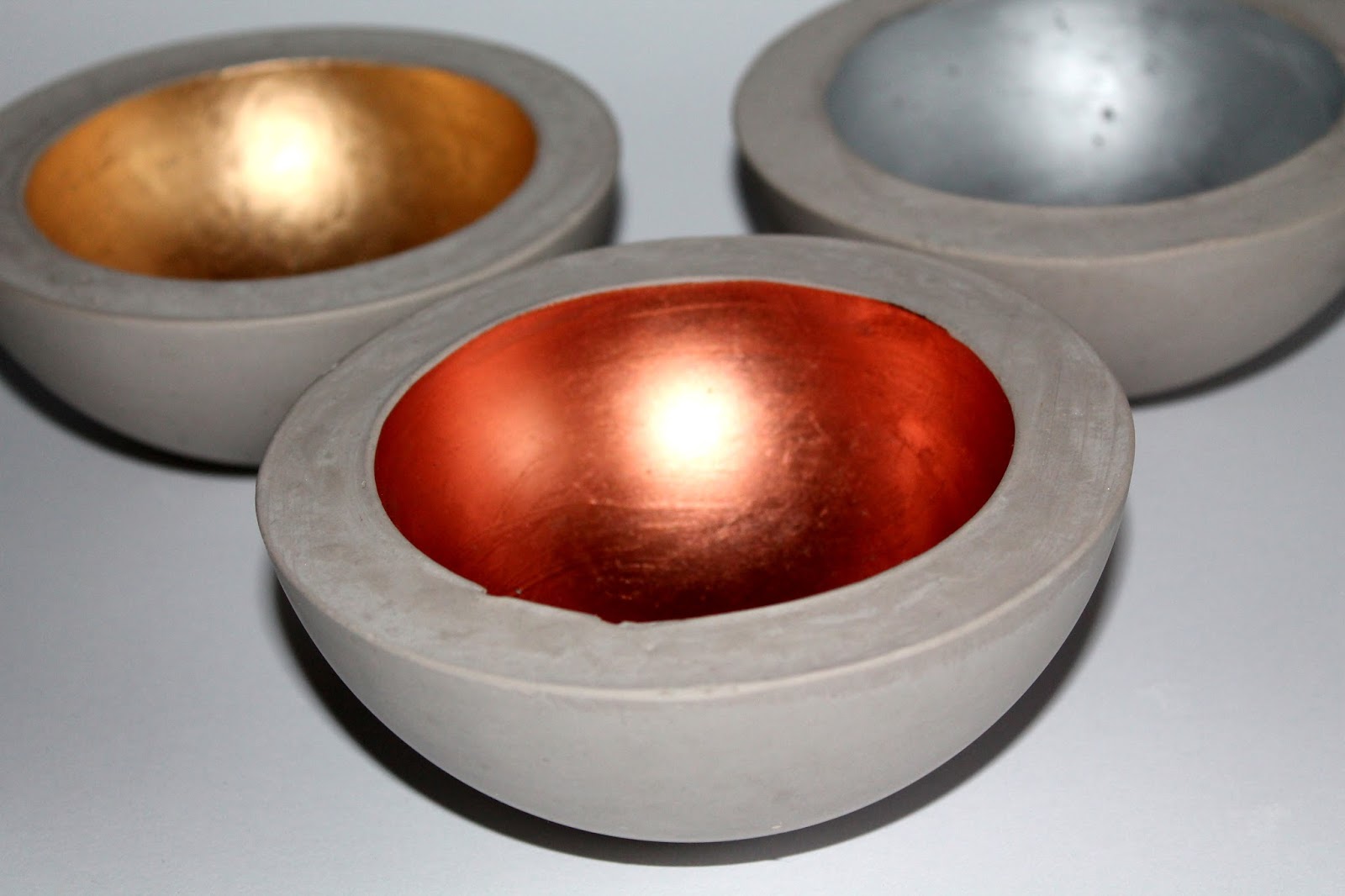 DIY Gips / Beton Schale in Kupfer, Silber und Gold ganz einfach selber machen!
