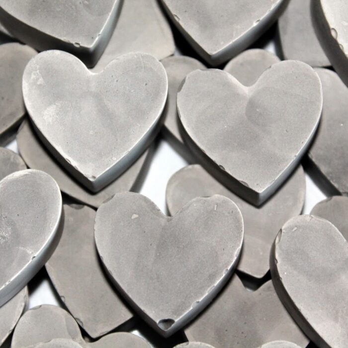 DIY Gips / Beton Herzen Streudeko einfach und schnell selber machen