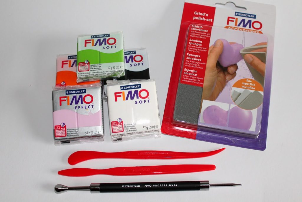 DIY Fimo Häschen mit Karotte ganz einfach selber machen inkl. Anleitung und Verarbeitungstipps DIY Fimo Häschen mit Karotte ganz einfach selber machen inkl. Anleitung und Verarbeitungstipps