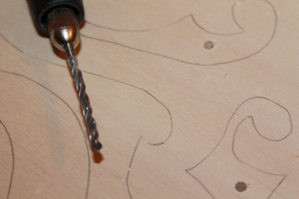 DIY, Basteln: Laubsägearbeit viktorianisches Regal aus Holz als Geschenkidee und Wohndekoration - DIYCarinchen DIY, Basteln: Laubsägearbeit viktorianisches Regal aus Holz als Geschenkidee und Wohndekoration - DIYCarinchen