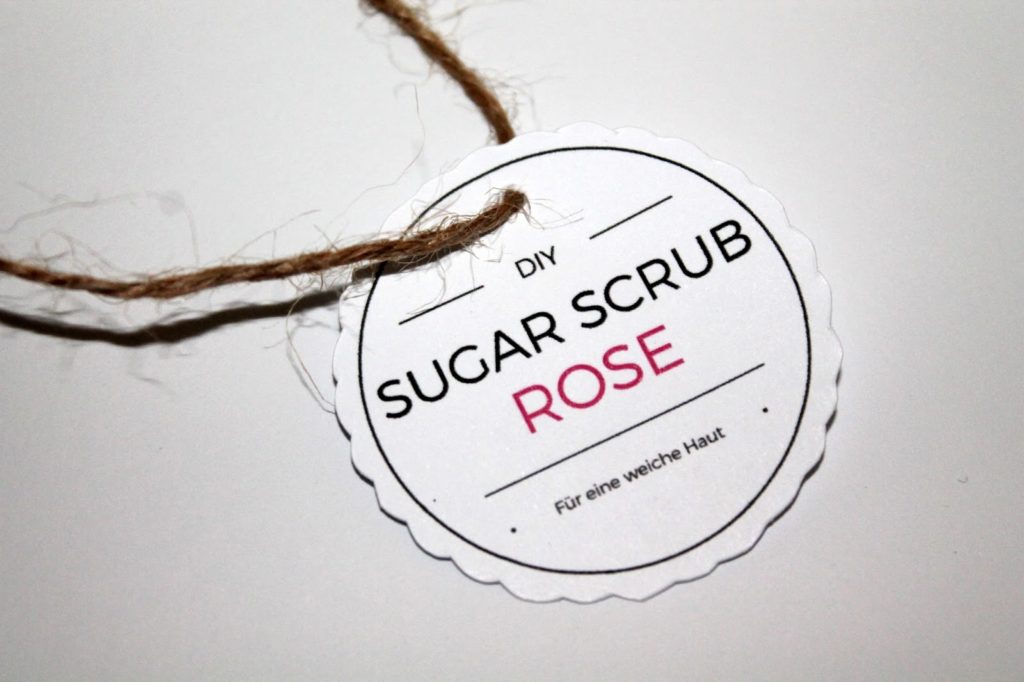 DIY, Basteln: Sugar Scrub / Zuckerpeeling Rose in Kosmetik als Geschenkidee und Wohndekoration - DIYCarinchen DIY, Basteln: Sugar Scrub / Zuckerpeeling Rose in Kosmetik als Geschenkidee und Wohndekoration - DIYCarinchen