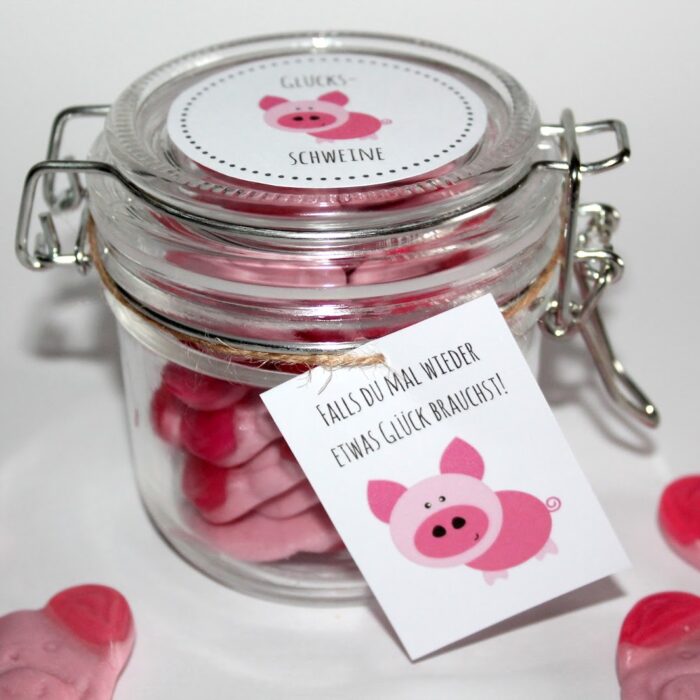 Brauchst du etwas Glück? DIY selbstgemachte Geschenke aus dem Glas - Glücksschweine