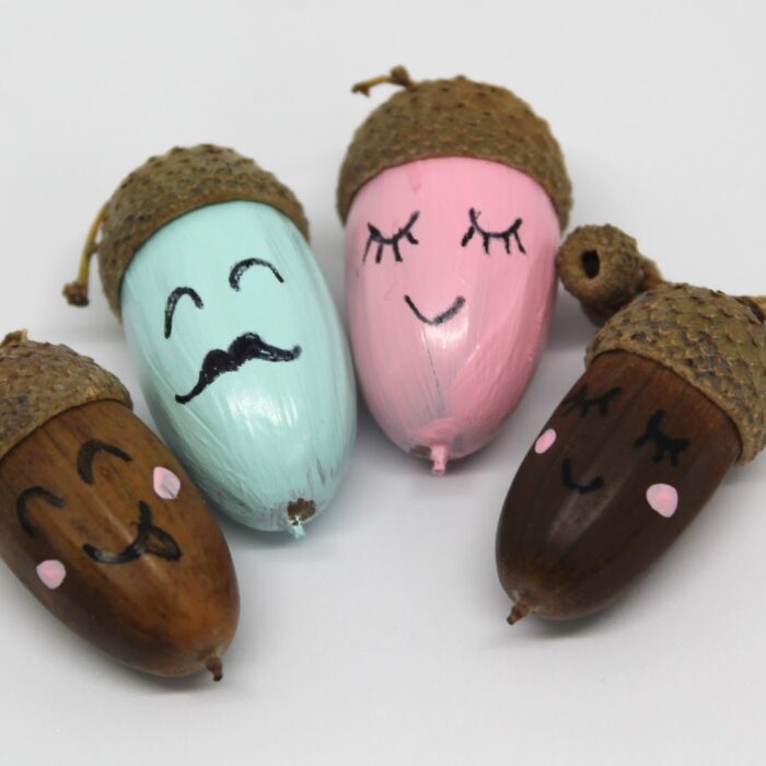 DIY: Basteln mit Eicheln? Na klar! Süße Eichelmännchen als Herbstdekoration einfach selber machen!