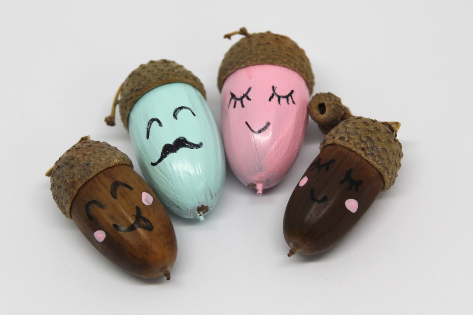 DIY: Basteln mit Eicheln? Na klar! Süße Eichelmännchen als Herbstdekoration einfach selber machen!