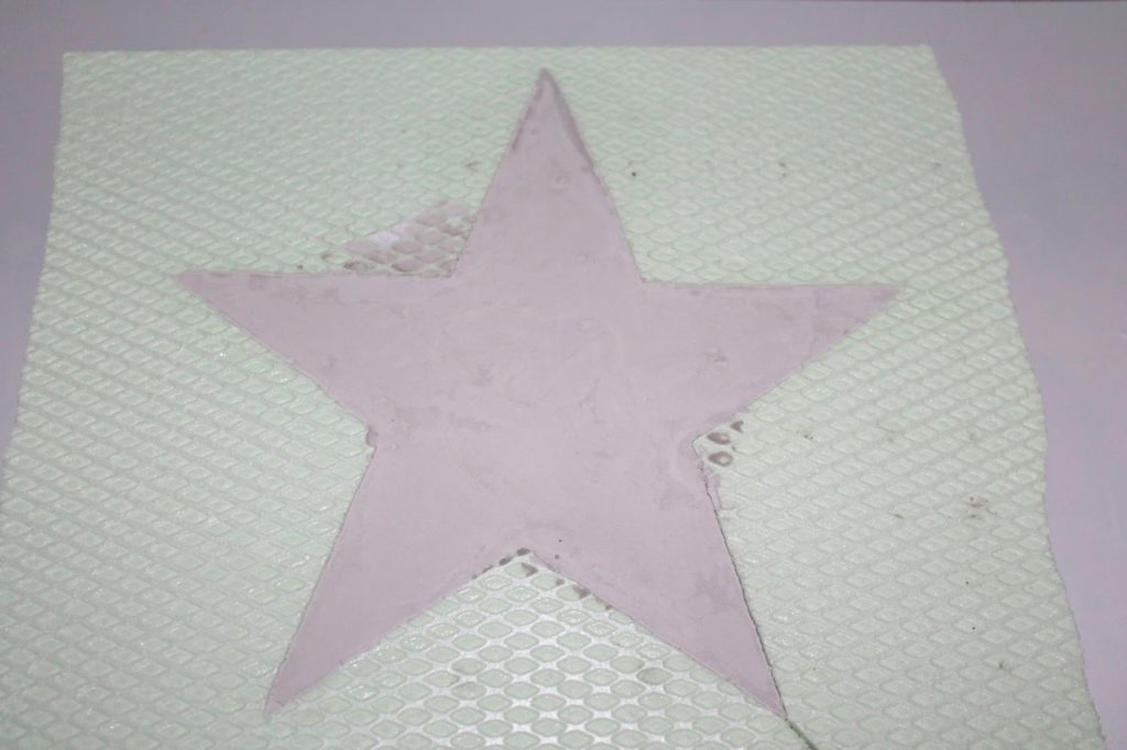 DIY, Basteln: Gips / Beton Sterne als Dekoration, Gartendekoration, Weihnachtsdekoration und Geschenkidee - DIYCarinchen DIY, Basteln: Gips / Beton Sterne als Dekoration, Gartendekoration, Weihnachtsdekoration und Geschenkidee - DIYCarinchen