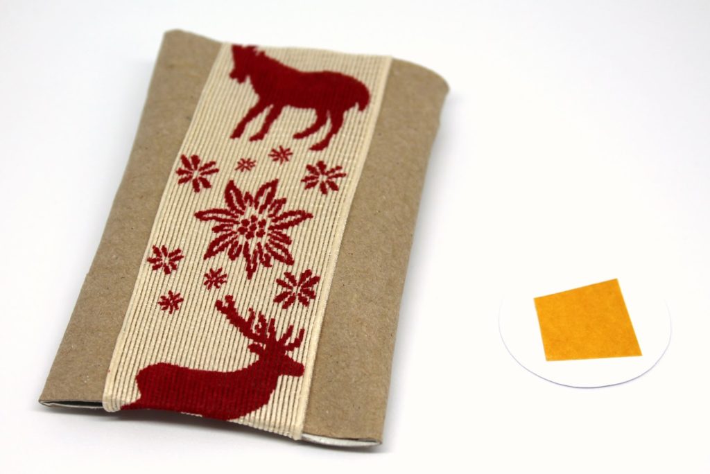 DIY, Basteln: Adventskalender aus Klorollen + Free Printable in Weihnachtsgeschenke, Weihnachtsdekoration, Geschenkidee - DIYCarinchen DIY, Basteln: Adventskalender aus Klorollen + Free Printable in Weihnachtsgeschenke, Weihnachtsdekoration, Geschenkidee - DIYCarinchen