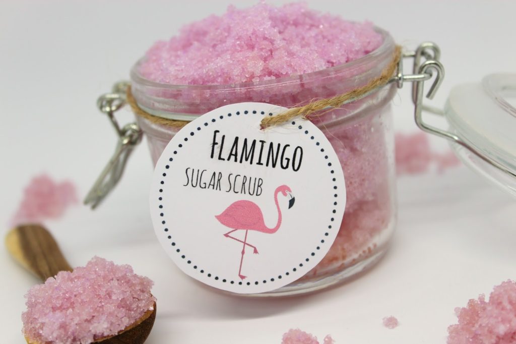 DIY, Basteln: Sugar Scrub / Zuckerpeeling Flamingo in Kosmetik als Geschenkidee und Mitbringsel - DIYCarinchen DIY, Basteln: Sugar Scrub / Zuckerpeeling Flamingo in Kosmetik als Geschenkidee und Mitbringsel - DIYCarinchen