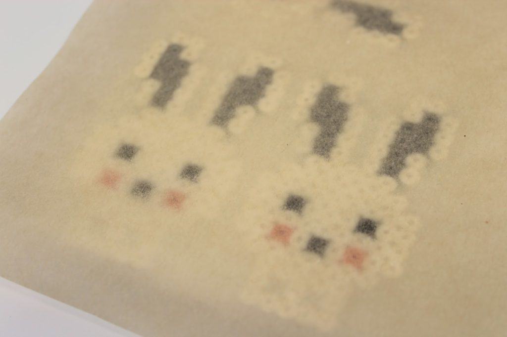 DIY Hasen aus Hama Bügelperlen selber machen - die perfekte Geschenkidee zu Ostern DIY Hasen aus Hama Bügelperlen selber machen - die perfekte Geschenkidee zu Ostern