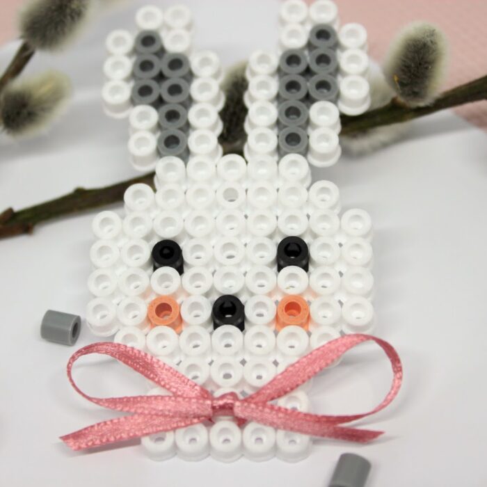 DIY Hasen aus Hama Bügelperlen selber machen – die perfekte Geschenkidee zu Ostern