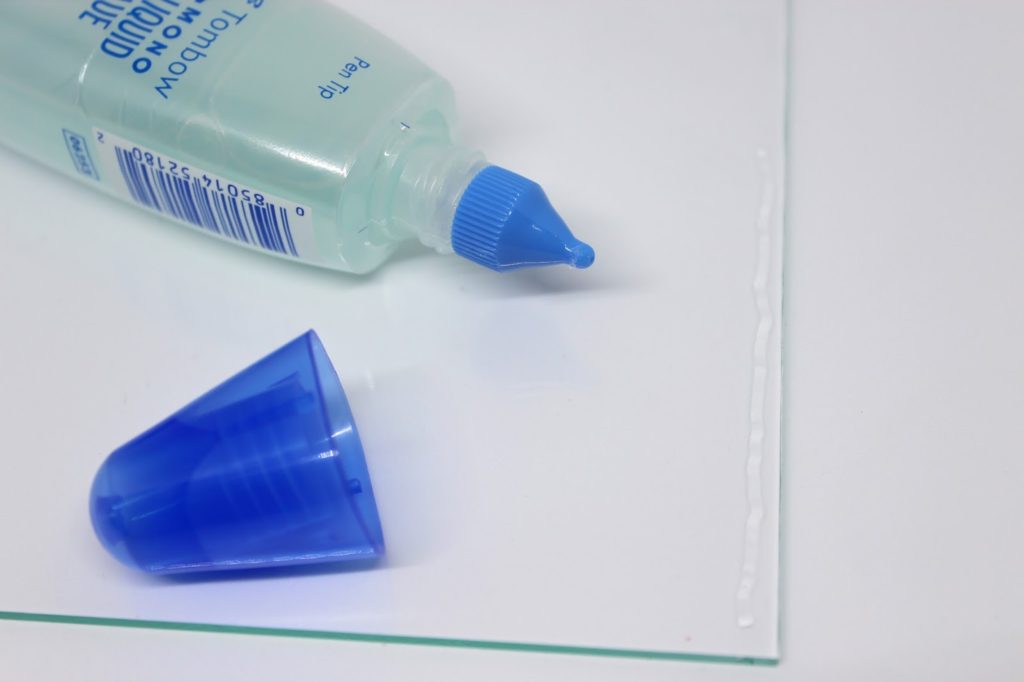 DIY Lightbox / Lichterbox ganz einfach selbermachen - immer eine tolle Dekoration DIY Lightbox / Lichterbox ganz einfach selbermachen - immer eine tolle Dekoration