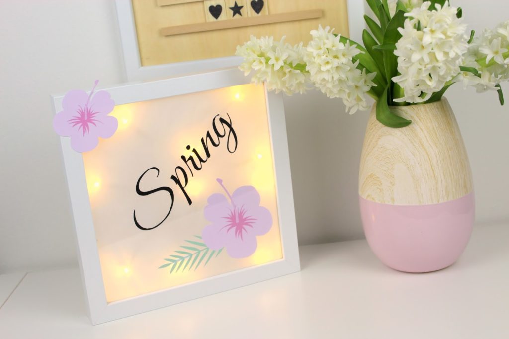 DIY Lightbox / Lichterbox ganz einfach selbermachen - immer eine tolle Dekoration DIY Lightbox / Lichterbox ganz einfach selbermachen - immer eine tolle Dekoration