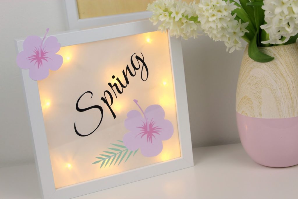 DIY Lightbox / Lichterbox ganz einfach selbermachen - immer eine tolle Dekoration DIY Lightbox / Lichterbox ganz einfach selbermachen - immer eine tolle Dekoration