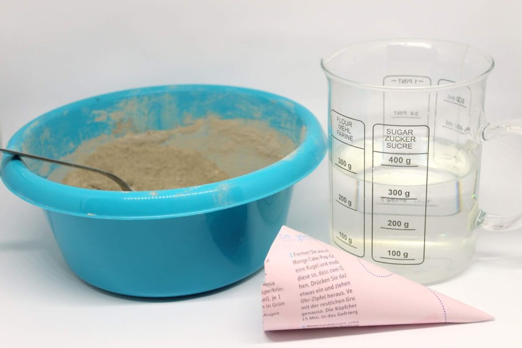 DIY Beton Ringhalter ganz einfach selbermachen - eine tolle Schmuckaufbewahrung DIY Beton Ringhalter ganz einfach selbermachen - eine tolle Schmuckaufbewahrung