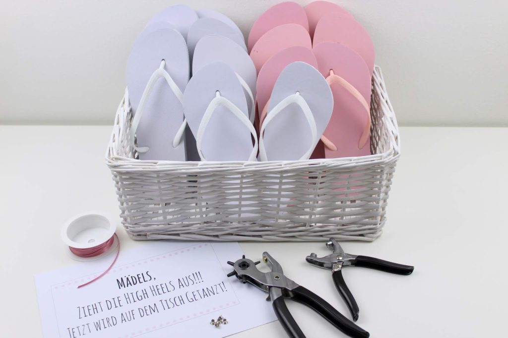 DIY Gastgeschenk Flip Flop Korb - Zieht die High Heels aus, es wird getanzt DIY Gastgeschenk Flip Flop Korb - Zieht die High Heels aus, es wird getanzt