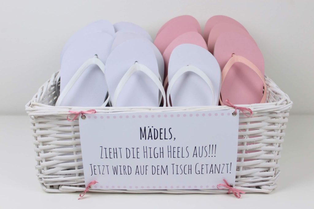 DIY Gastgeschenk Flip Flop Korb - Zieht die High Heels aus, es wird getanzt DIY Gastgeschenk Flip Flop Korb - Zieht die High Heels aus, es wird getanzt