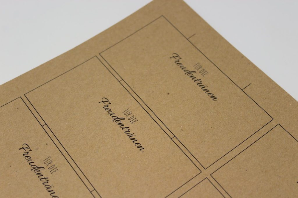 DIY Anleitung: Taschentücher Freudentränen zur Hochzeit ganz einfach selber machen + kostenloses Printable DIY Anleitung: Taschentücher Freudentränen zur Hochzeit ganz einfach selber machen + kostenloses Printable