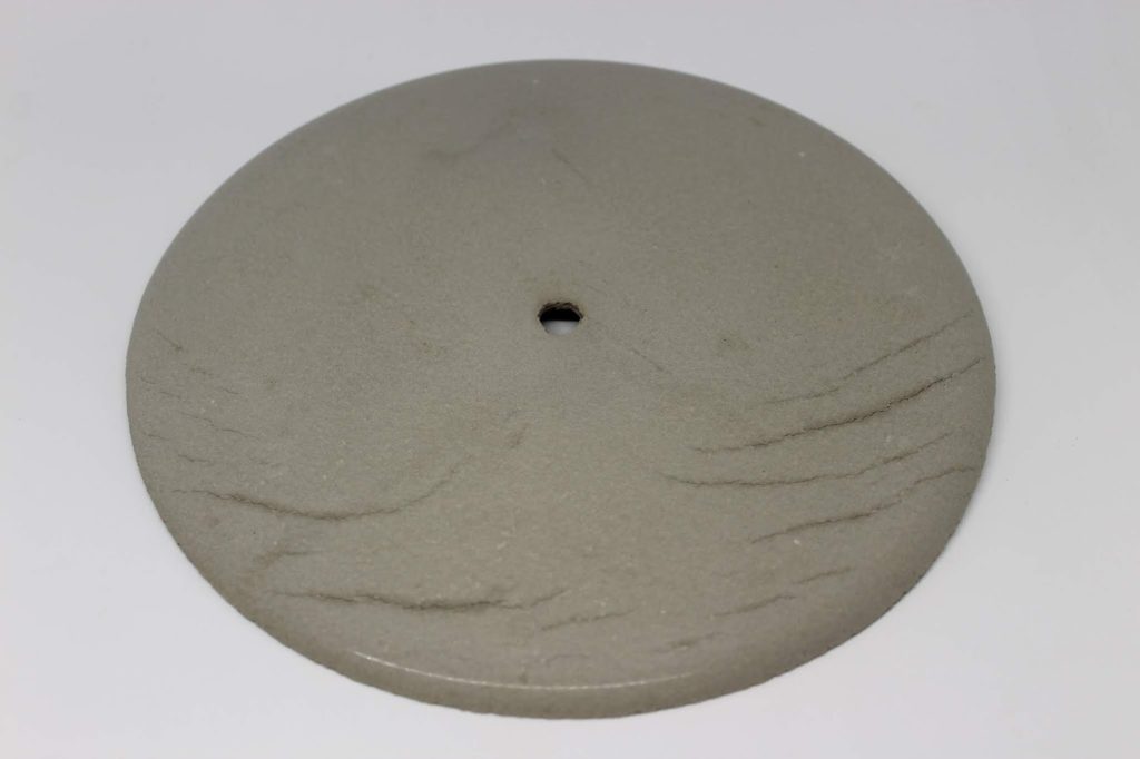 DIY wunderschöne Beton Wanduhr - in nur wenigen Schritten zu eurem Unikat DIY wunderschöne Beton Wanduhr - in nur wenigen Schritten zu eurem Unikat