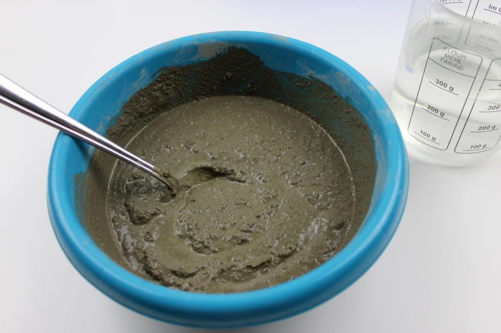 DIY wunderschöne Beton Wanduhr - in nur wenigen Schritten zu eurem Unikat DIY wunderschöne Beton Wanduhr - in nur wenigen Schritten zu eurem Unikat