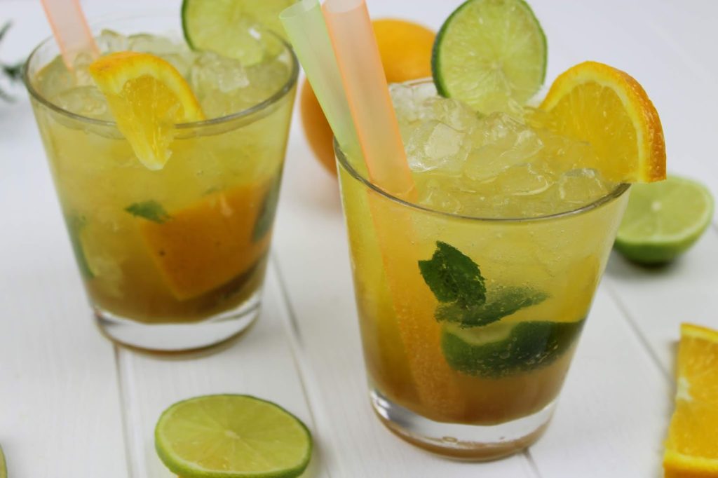 Rezept: Super leckerer Orangen Mojito Cocktail - ganz einfach selber machen mit Sinalco Orange Rezept: Super leckerer Orangen Mojito Cocktail - ganz einfach selber machen mit Sinalco Orange