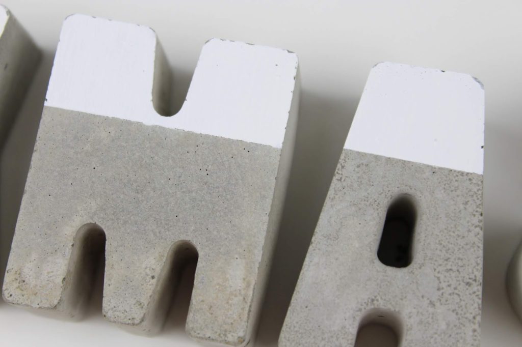 DIY Beton Buchstaben XMAS ganz einfach selber machen - wunderschöne, kleine Weihnachtsdeko DIY Beton Buchstaben XMAS ganz einfach selber machen - wunderschöne, kleine Weihnachtsdeko