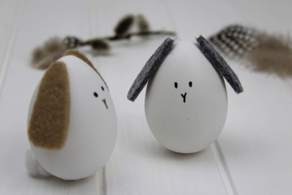 DIY: Osterhasen im Ei-Gewand selber machen - super schnelle Osterdeko DIY: Osterhasen im Ei-Gewand selber machen - super schnelle Osterdeko
