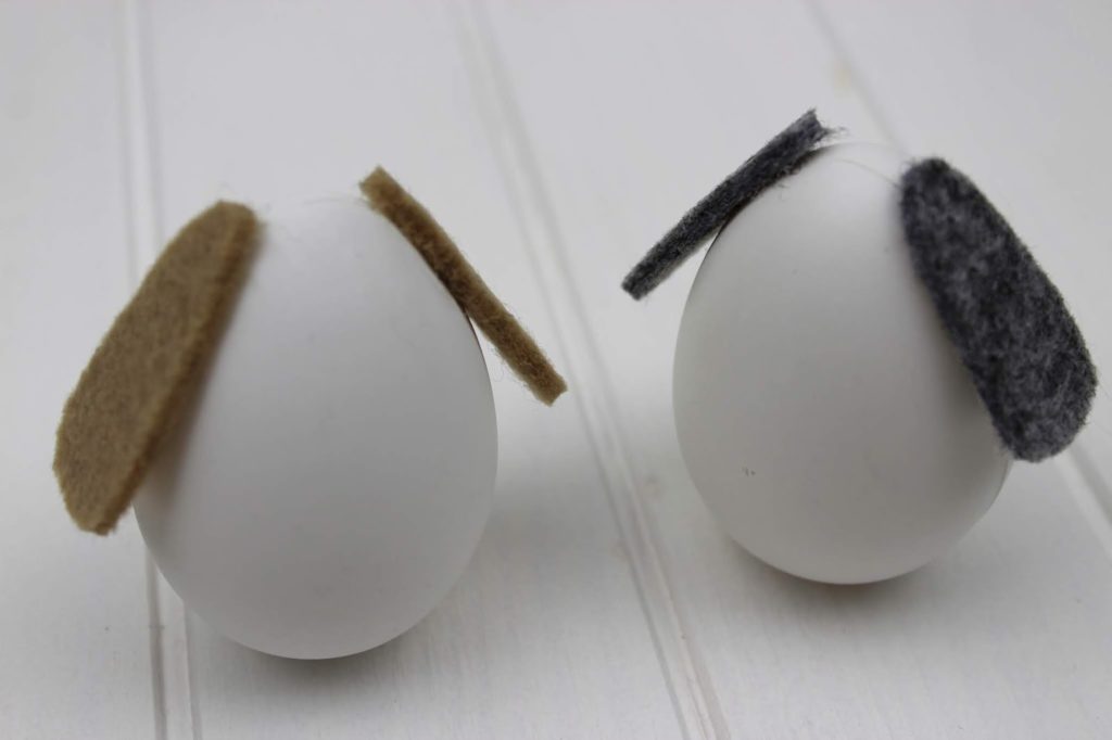 DIY: Osterhasen im Ei-Gewand selber machen - super schnelle Osterdeko DIY: Osterhasen im Ei-Gewand selber machen - super schnelle Osterdeko