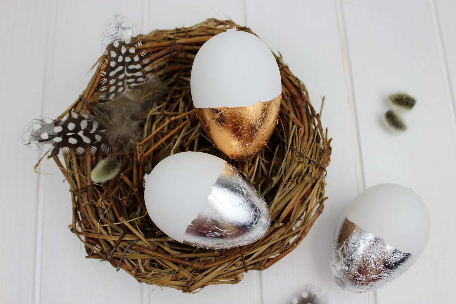 Ostereier mit Blattgold