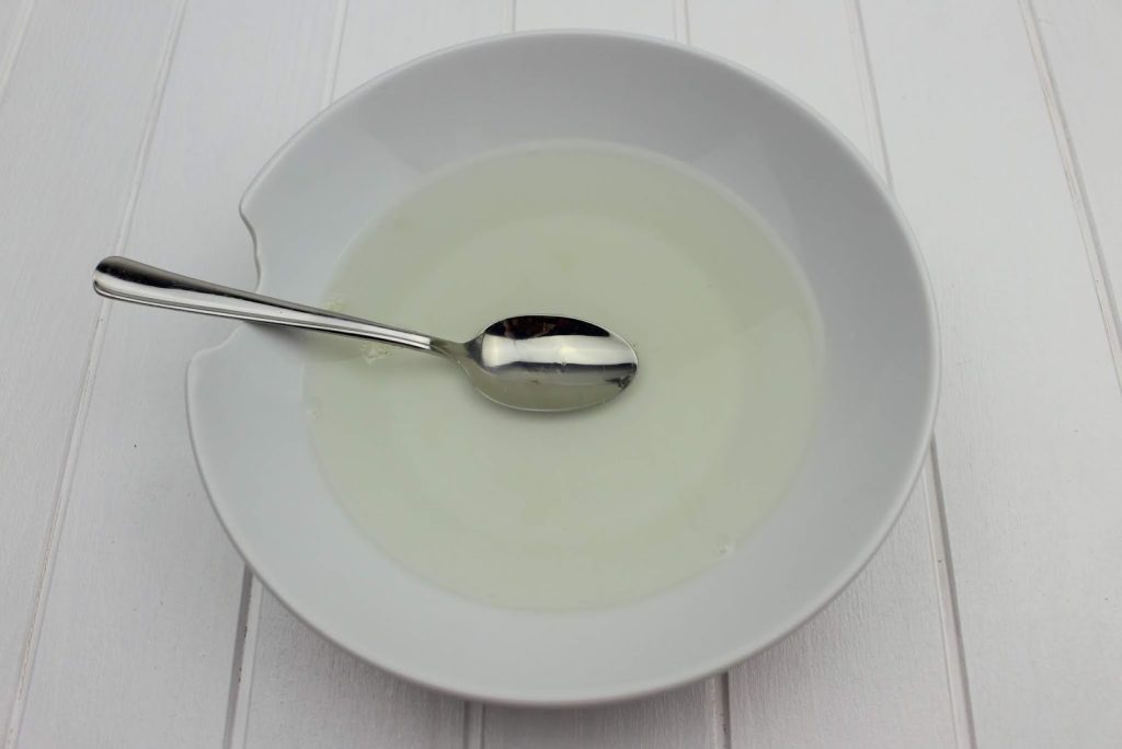 DIY: Einfaches Rezept um Duschjellys / Badejellys in Herzform selber zu machen - perfekt für den Muttertag DIY: Einfaches Rezept um Duschjellys / Badejellys in Herzform selber zu machen - perfekt für den Muttertag