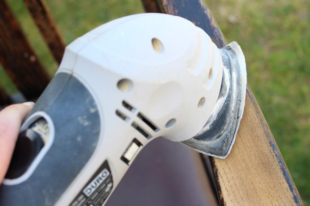 DIY: Blumenstuhl in Shabby Chic ganz einfach selber machen und bepflanzen - ausgefallene Gartendeko DIY: Blumenstuhl in Shabby Chic ganz einfach selber machen und bepflanzen - ausgefallene Gartendeko