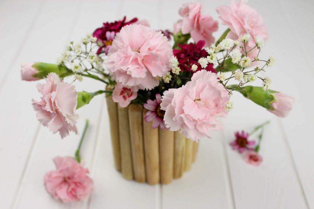 DIY - Vase aus Holz ganz einfach und schnell selber machen - wunderschöne Deko DIY - Vase aus Holz ganz einfach und schnell selber machen - wunderschöne Deko