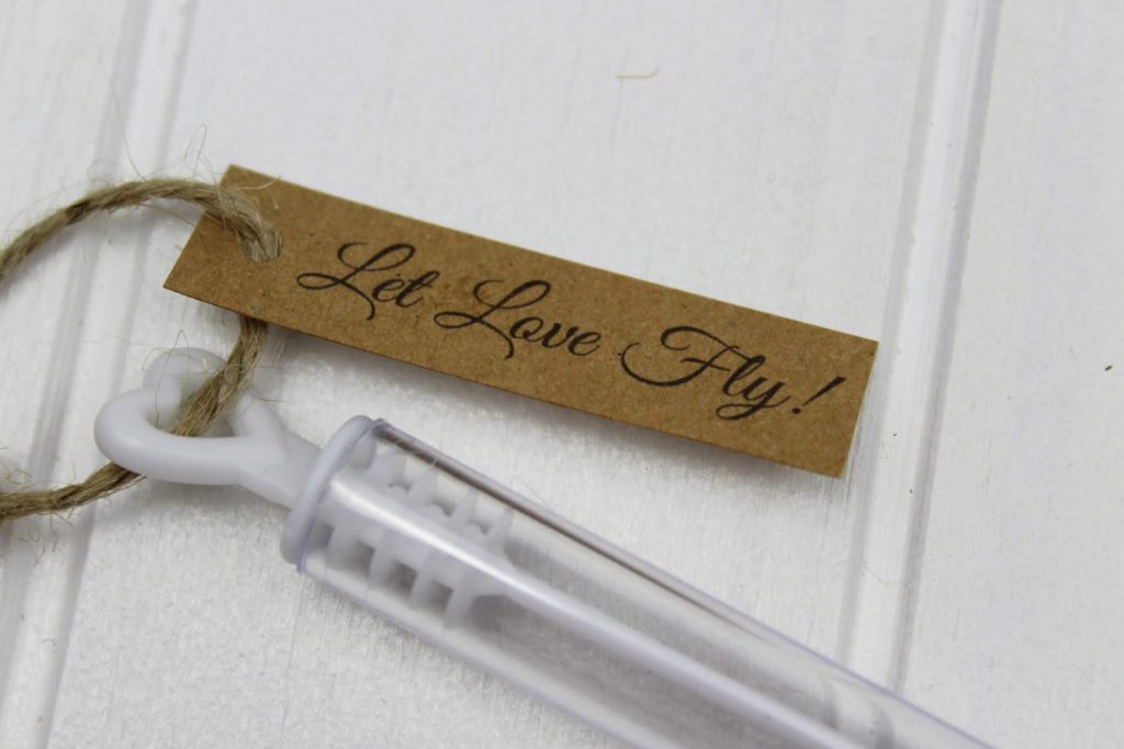 DIY - Wedding Bubbles ganz einfach selber machen - super Gastgeschenk für eure Hochzeit + gratis Vorlage DIY - Wedding Bubbles ganz einfach selber machen - super Gastgeschenk für eure Hochzeit + gratis Vorlage