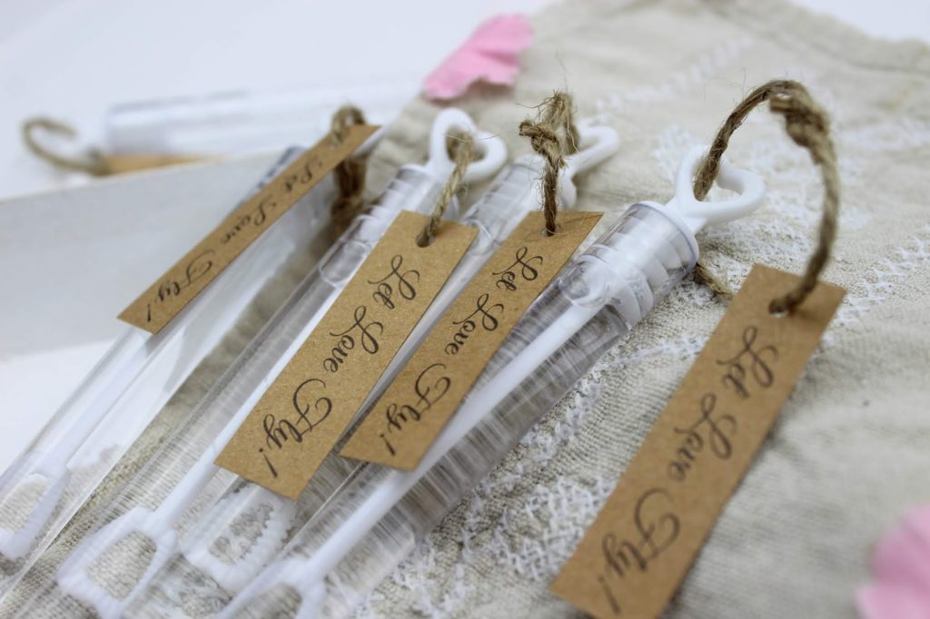 DIY - Wedding Bubbles ganz einfach selber machen - super Gastgeschenk für eure Hochzeit + gratis Vorlage DIY - Wedding Bubbles ganz einfach selber machen - super Gastgeschenk für eure Hochzeit + gratis Vorlage