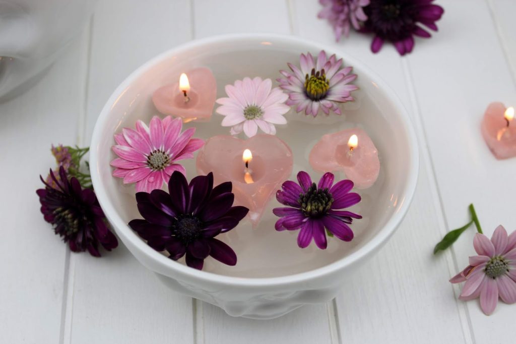 DIY - Sommer-DIY Schwimmkerzen ganz einfach selber machen DIY - Sommer-DIY Schwimmkerzen ganz einfach selber machen