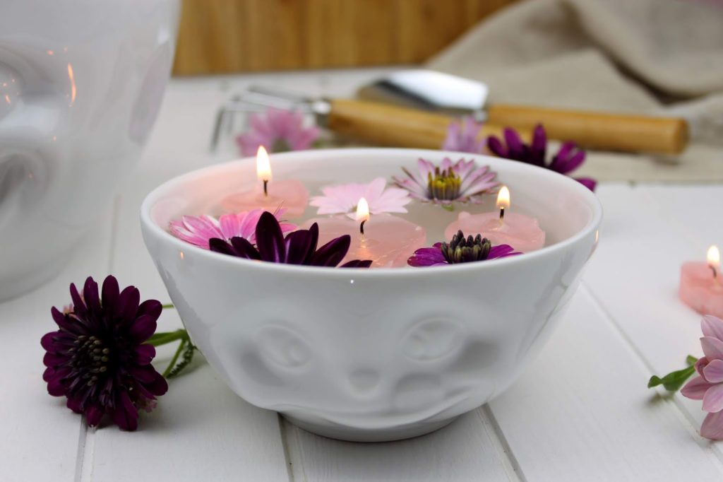 DIY - Sommer-DIY Schwimmkerzen ganz einfach selber machen DIY - Sommer-DIY Schwimmkerzen ganz einfach selber machen