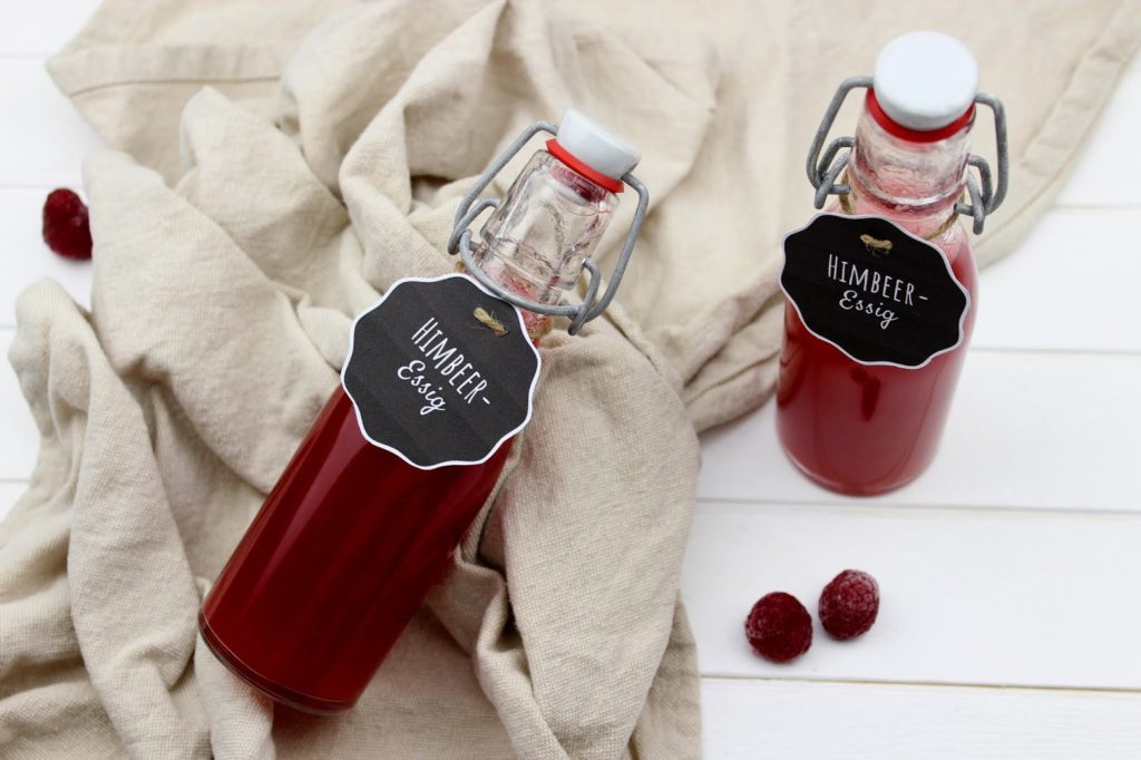 Rezept - Himbeeressig selber machen - so einfach geht es + kostenlose Vorlage Rezept - Himbeeressig selber machen - so einfach geht es + kostenlose Vorlage