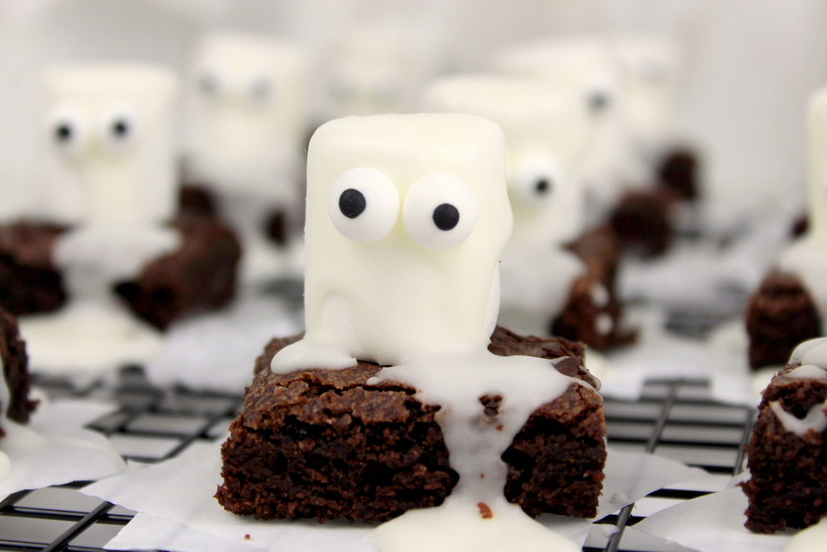 Rezept – gruselige Halloween Geister-Brownies 