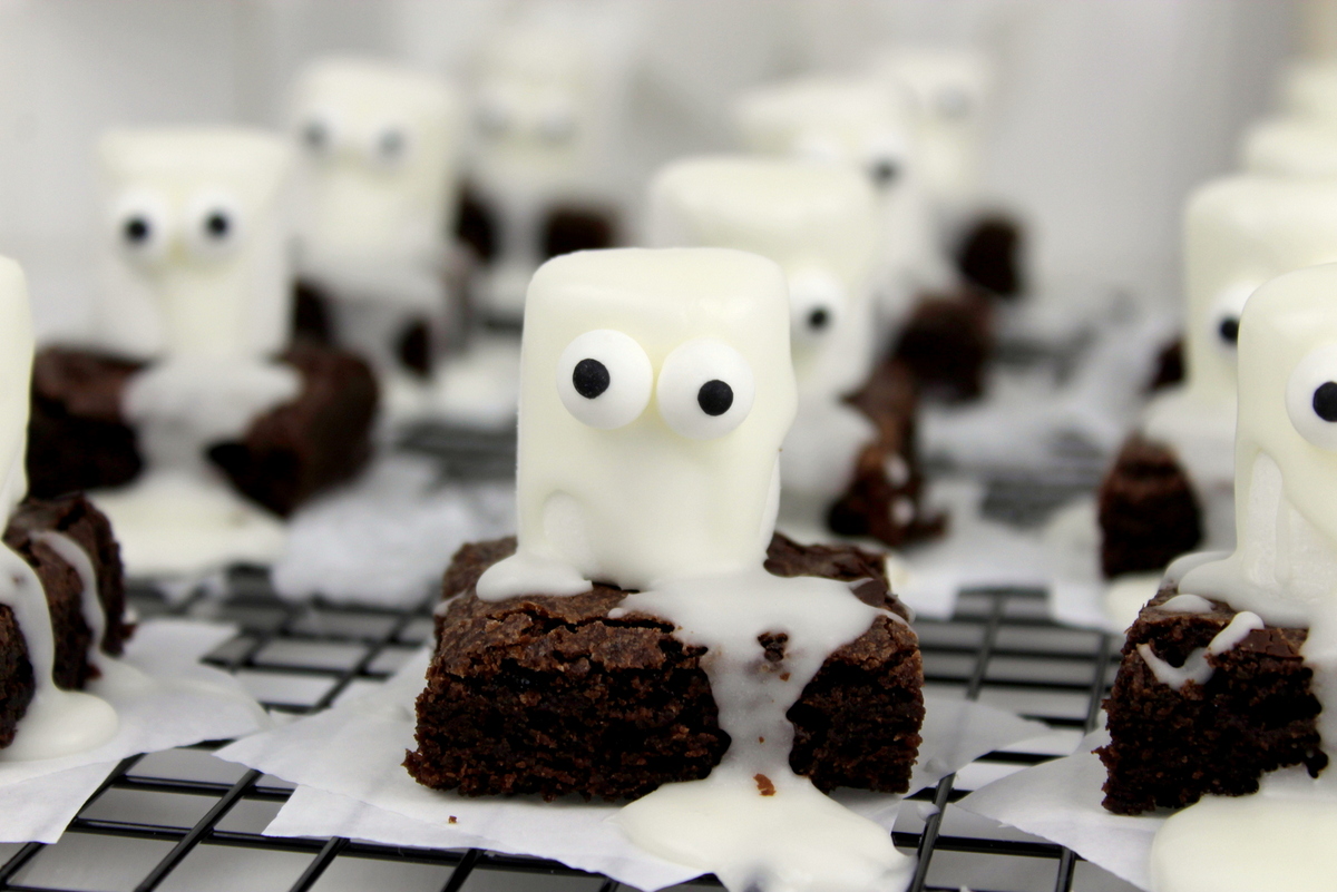 Rezept – gruselige Halloween Geister-Brownies 