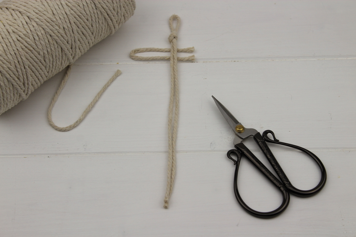 Makramee Tannenbaum in weiß