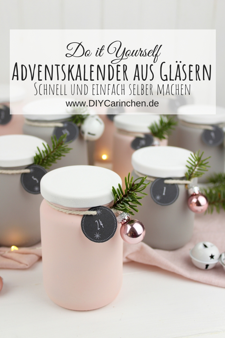 Upcycling Adventskalender aus alten angesprühten Gläsern mit Kreidefarbe in rosa und grau