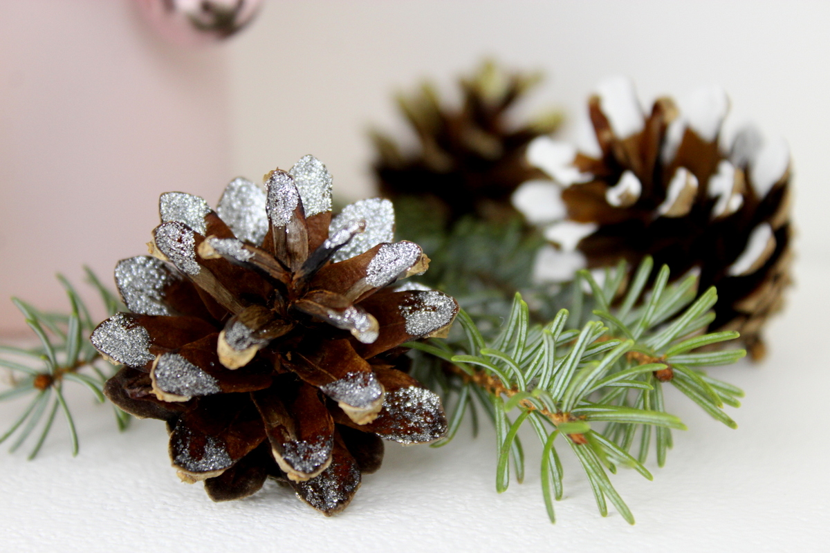 Kommode mit Kreidefarbe gestrichen und weihnachtliche DIYs