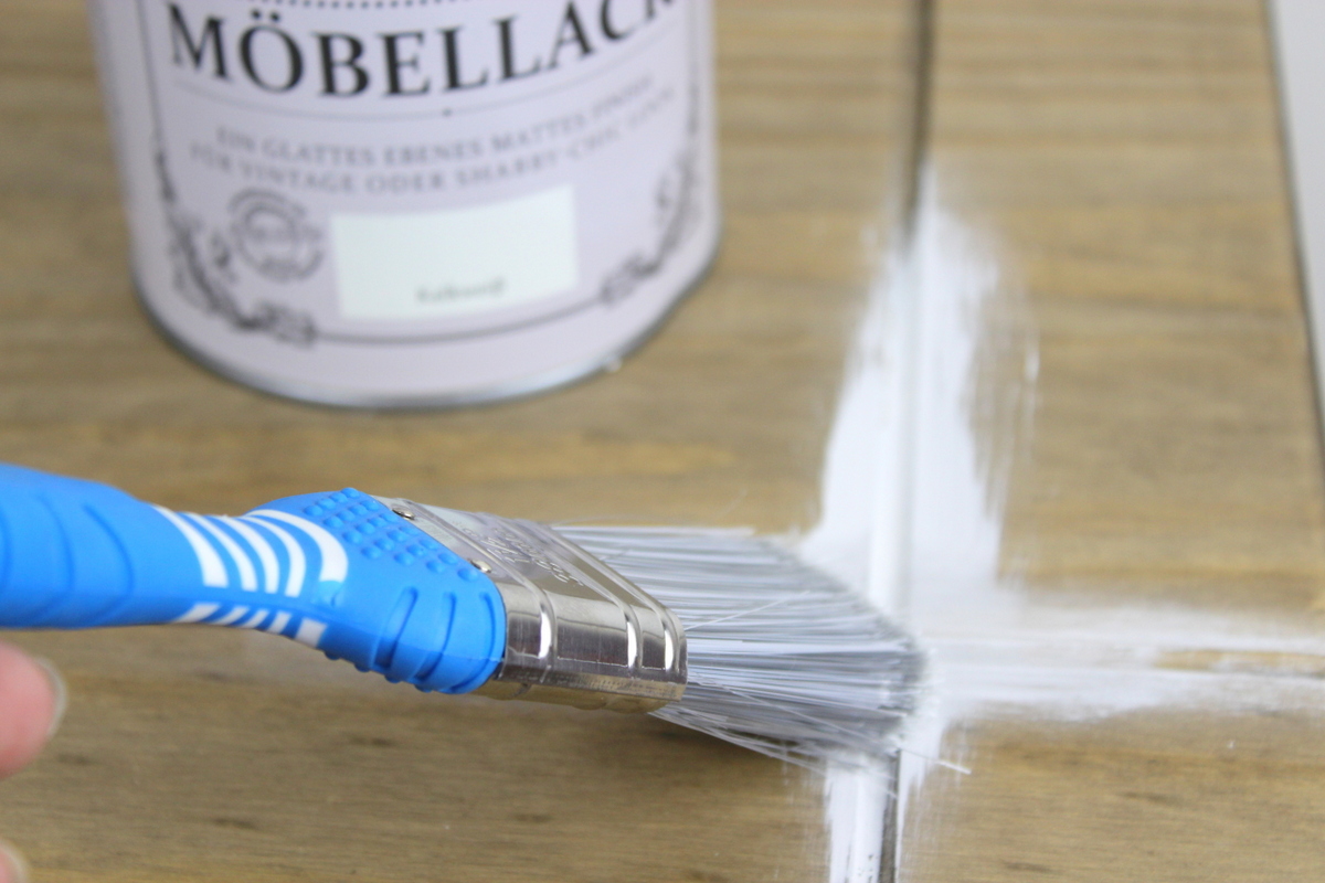 Kommode mit Kreidefarbe gestrichen und weihnachtliche DIYs