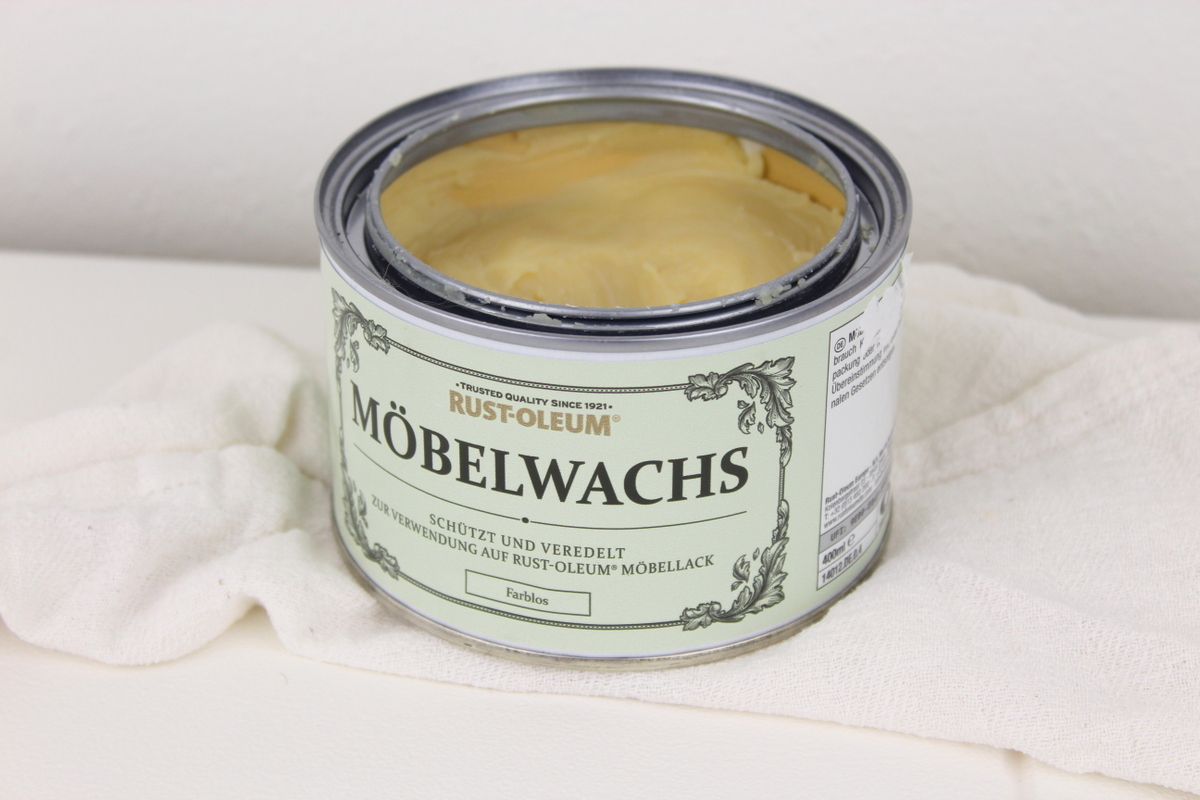 Kommode mit Kreidefarbe gestrichen und weihnachtliche DIYs