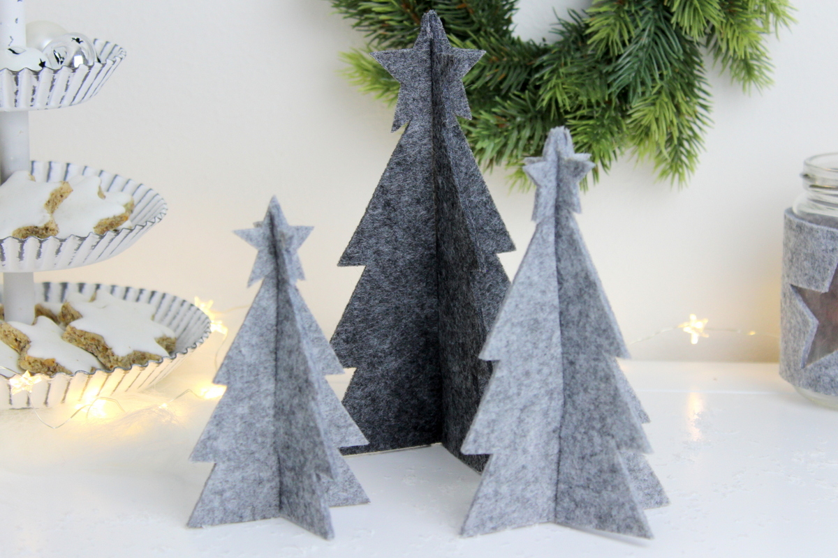 graue selbstgemachte 3D Tannenbäume aus Filz