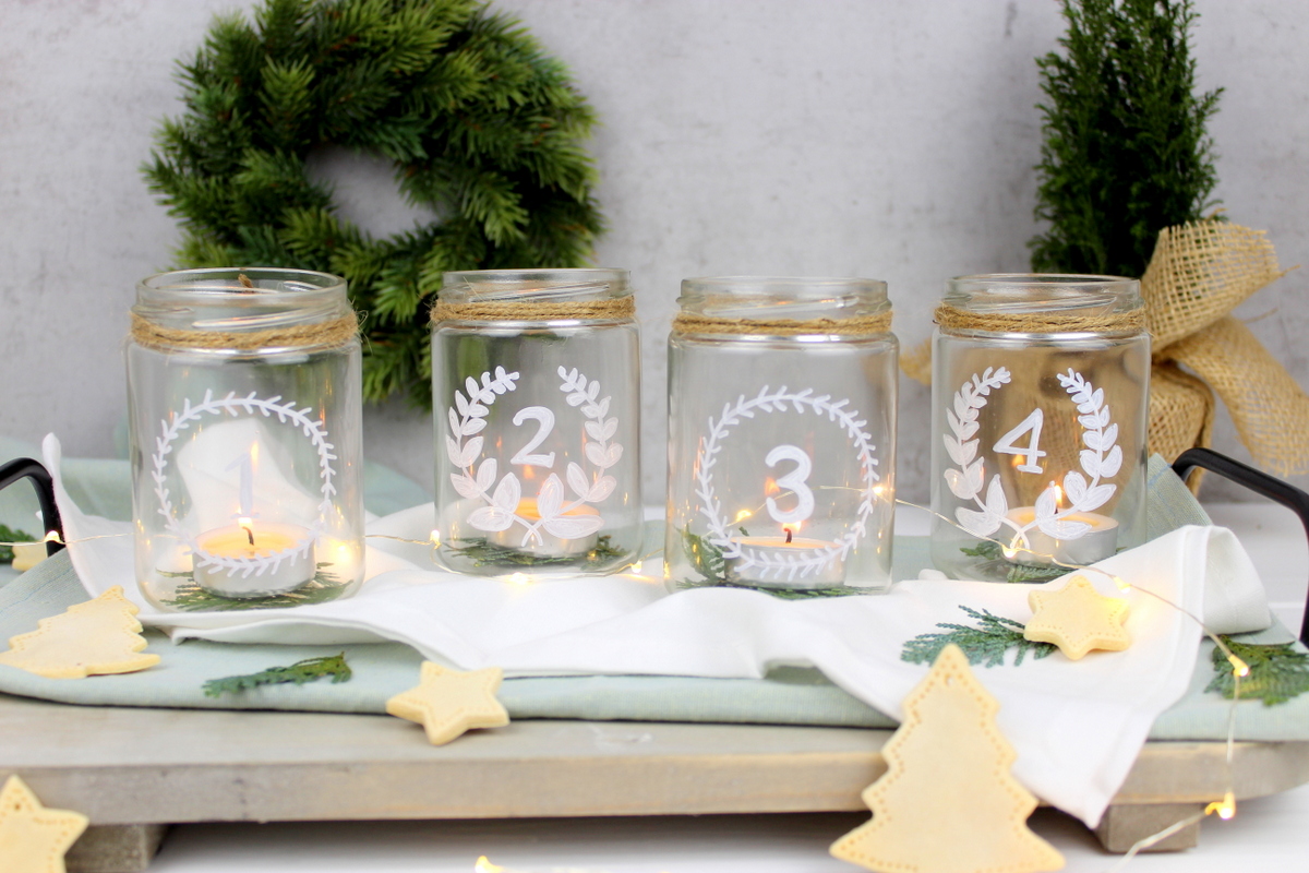 Adventzkranz aus alten Gläsern selber machen