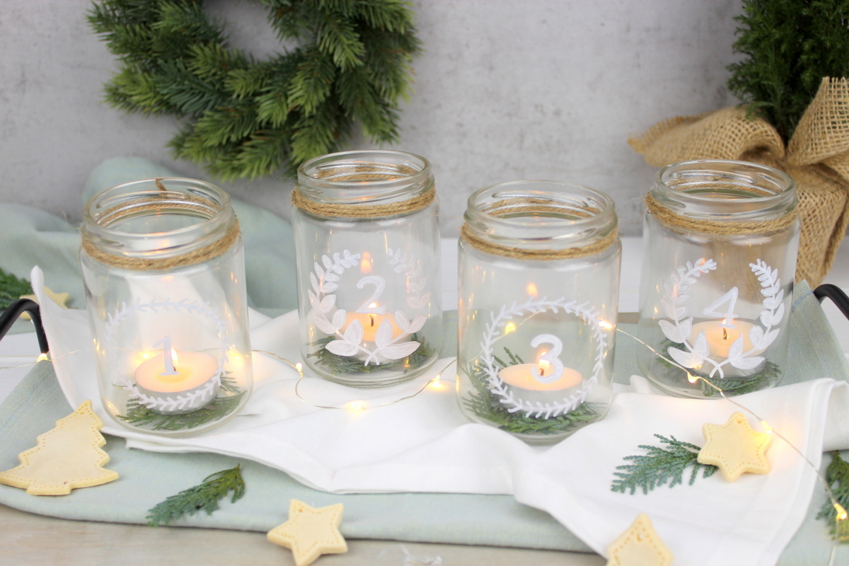 Adventzkranz aus alten Gläsern selber machen