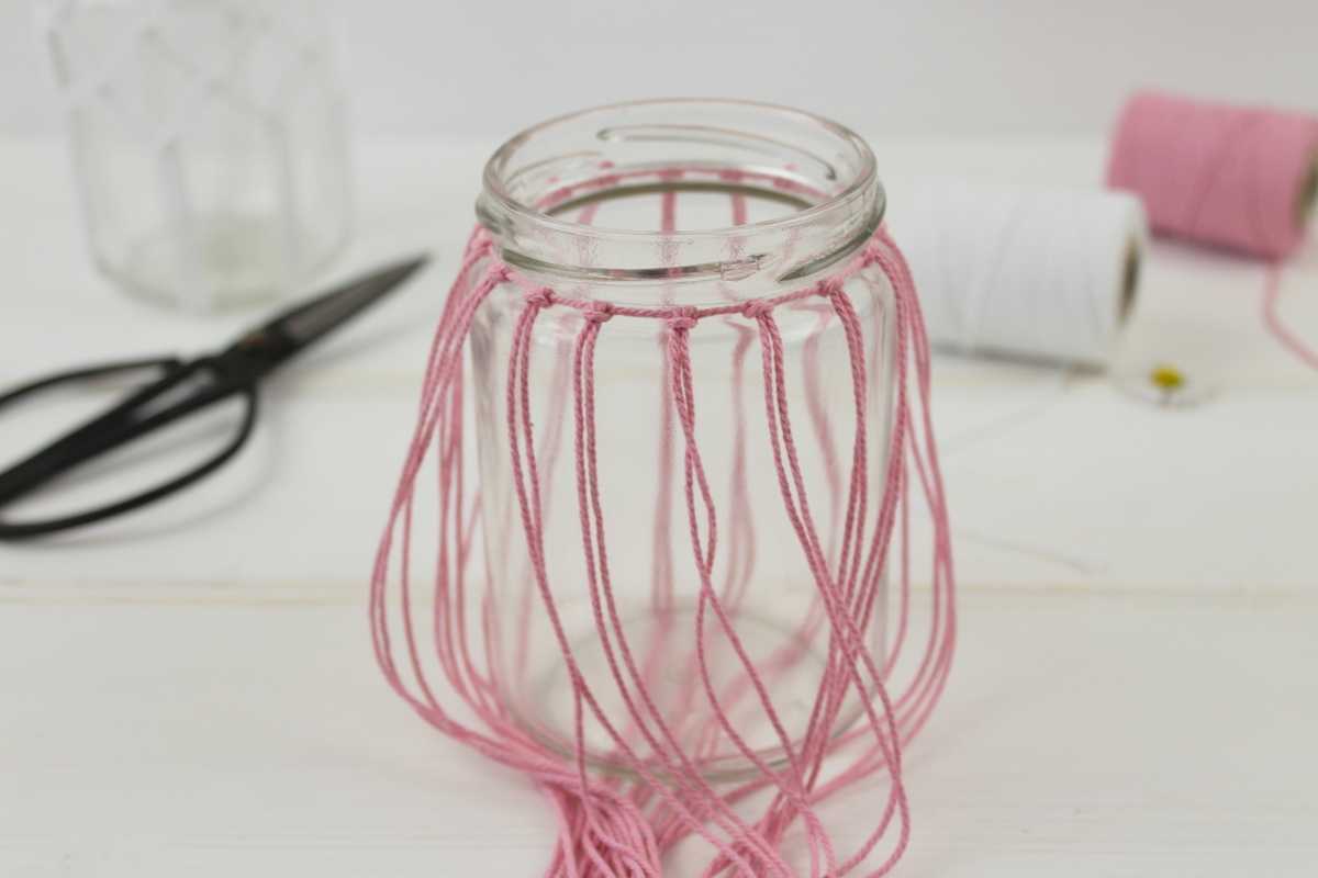 DIY Makramee Windlichter Kreuzknoten knüpfen